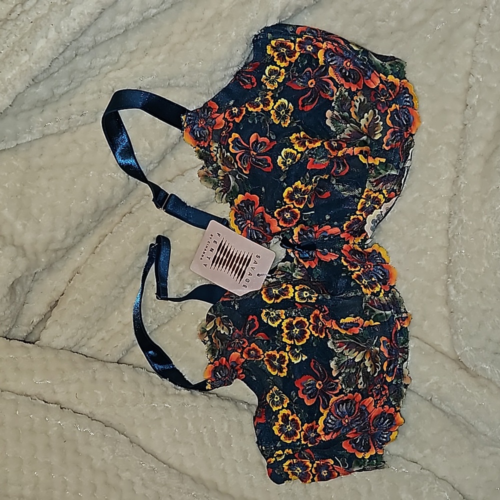 NWT savage X fenty bra